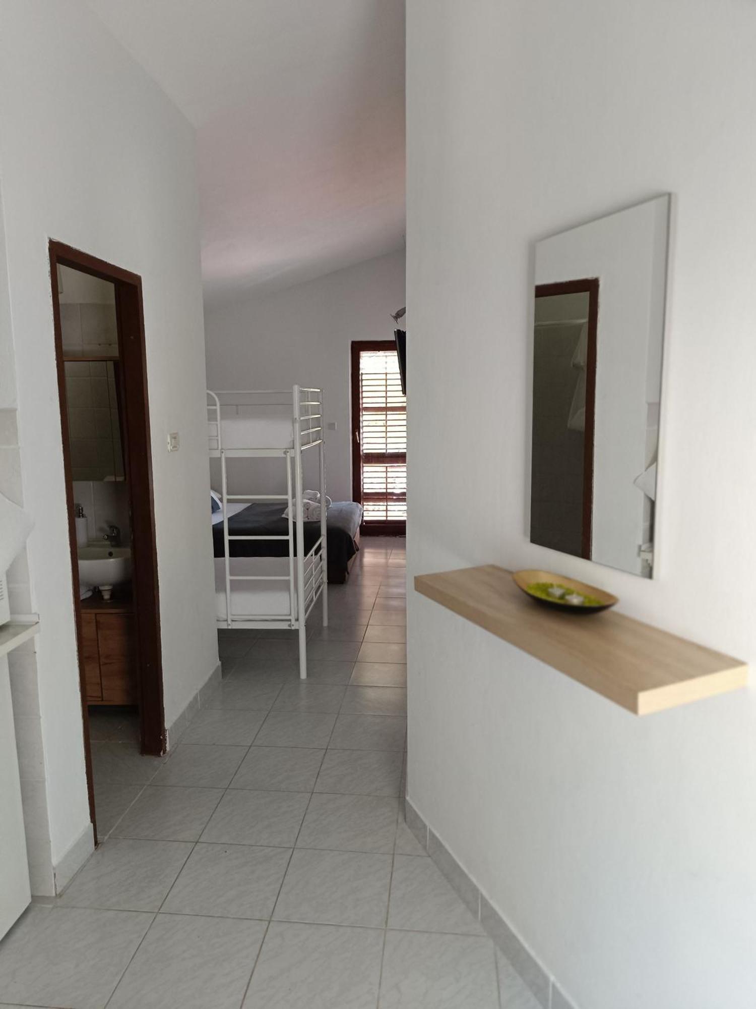 Studio Apartmani Tucic 셀리나 외부 사진